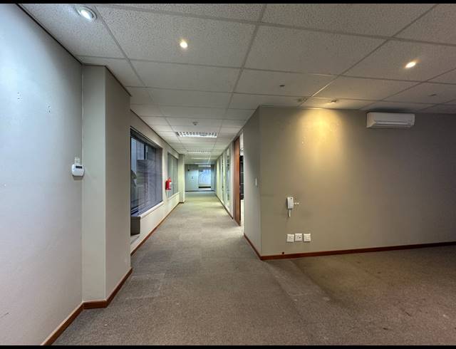 516M² OFFICE TO LET IN SANDTON CENTRAL